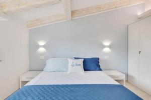 LeMoon Holiday Home x7 con Terrazzo e Parcheggio, Масса Лубрензе