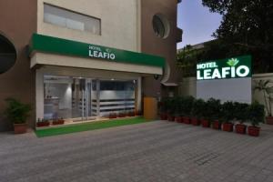 Hotel «Leafio-Near Airport», Мумбаи