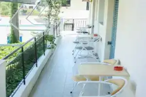 George Apartments, Ливадия