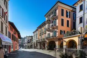 C era una Volta in Centro by Wonderful Italy, Десензано-дель-Гарда