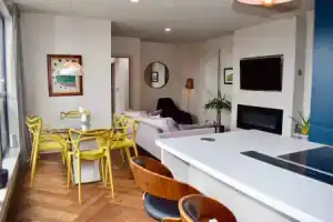 Contemporary 2 Bedroom Apartment Near Ifsc, Дублин