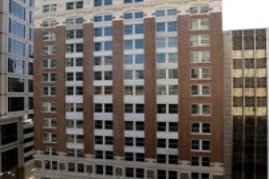 Chic 1BR Apt in the Heart of Downtown, Индианаполис
