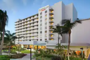 Отель «Courtyard by Marriott Miami Airport», Майами