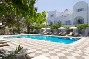 Areti Hotel, Камари