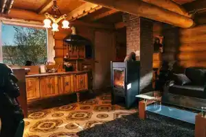 Väikesaare Guest House, Нарва
