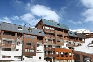 Studio with balcony or terrace near the ski slopes, Валь Торанс