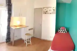 Studio de 12m² agréable calme proche CHU, Дижон