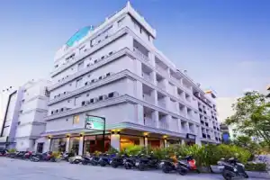 Garden Phuket Hotel, Патонг