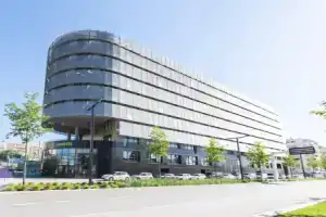b&b hôTel Nice aéRoport Arenas, Ницца