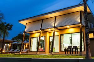 Aroonsawad Riverview Resort, Прачинбури