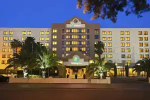 Отель «Holiday Inn Parramatta», Сидней