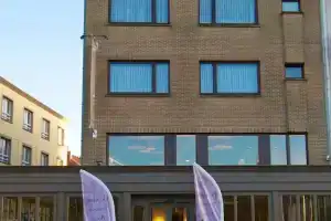 Hotel «De Golf», Бреден