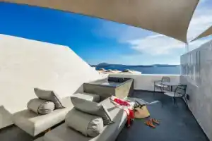 Imerti Suites, Ия