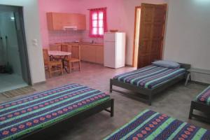 "Action" House in Leonidio 4-beds, Леонидион