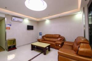Qiqiyuan Business Hotel (Guangzhou Tianhe Chebei Subway Station), Гуанчжоу