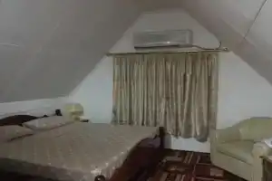 Гостевой дом «Loversnest Self Catering», Анс-о-Пен