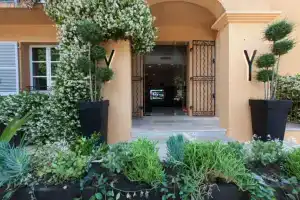 Отель «hôTel Le y», Сен-Тропе