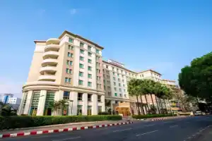 Отель «Parkroyal Yangon», Янгон
