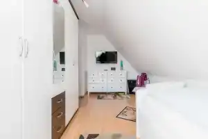 4224 Single Rooms Sarstedt, Зарштедт