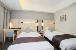 Hotel «Toyota Castle», Тойота