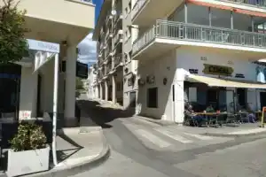 50 Meters to Beach! AC - Wifi -Near City Center, Алтея