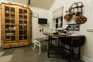 База отдыха «Sea Side Cottages», Эйрарбакки