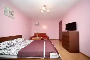 Apartment at Universitet Metro Station, Москва