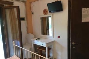 Villa Maro 1 Afytos -200 Meters From the Center of the Traditional Village, Афитос