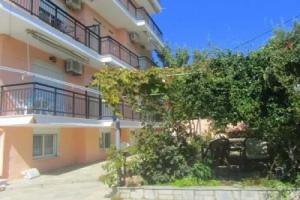 Ianos Apartments, Потос