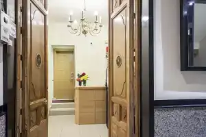 Hostal Adriano, Мадрид
