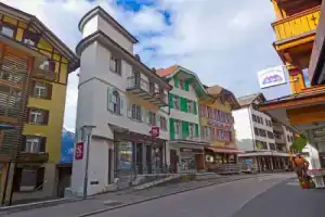 Lauber Lauterbrunnen, Венген