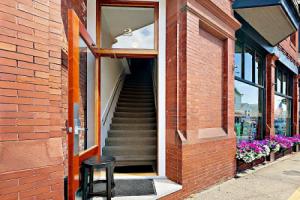 Downtown Boothbay Harbor Apartment by RedAwning, Бутбей-Харбор