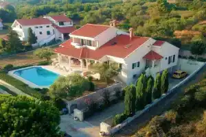 Striking Villa in Kozino with Private Swimming Pool, Козино