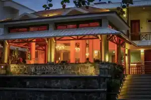 Le Peninsula Bay Beach Resort & Spa, Блу-Бэй