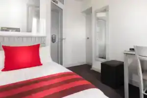 Отель «Agate Hôtel», Париж