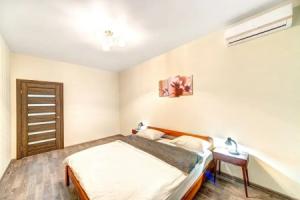 Apartment Predslavinskaya 57-82, Киев