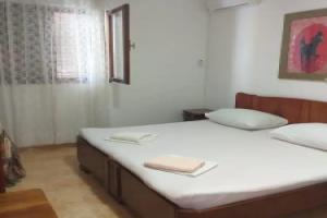 Family Apartment for 4 People, Комижа