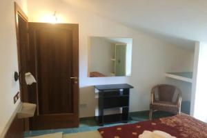 Apartment with 2 bedrooms in Maratea with wonderful sea view 2 km from the beach, Маратеа