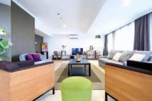4BR Cozy Tropical Retreat Penthouse, Джакарта