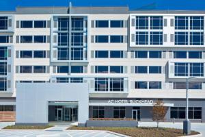 AC Hotel by Marriott Atlanta Buckhead at Phipps Plaza, Атланта