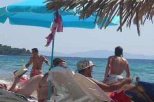 Room in BB - Welcome To Hotel petunia, In Neos-marmaras,xalkidiki ,greece, triple room, Неос Мармарас