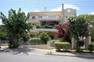 2 Bedroom Apartment near the Athens Airport, Spata, Спата