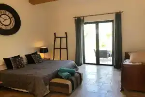 Апарт-отель «Auberge de l'Oumède», Сен-Тропе