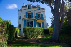 Villa Classée 4 étoiles Vue mer exceptionnelle, Довиль
