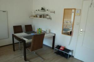 Tac Home 2-Zimmer Wohnung, Зиндельфинген
