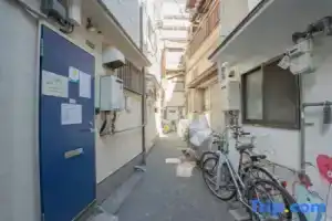 Villa, 3bd/2ba, 4 min walk to station, 2 min tram to Namba/Shinsaibashi, direct airport , max 8ppl, Сакаи