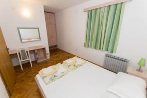 Apartment Prgo - spacious with view & parking: A2  1. kat Makarska, Riviera Makarska, Макарска