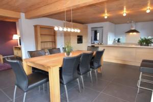 Spacious Apartment Near Ski Area in Maria Alm, Мариа-Альм