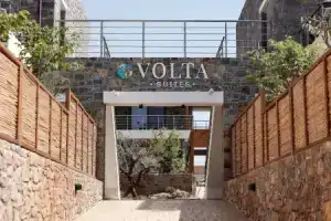 Volta Suites and Villas, Гувес