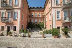 Hotel «Cannero», Каннеро-Ривьера